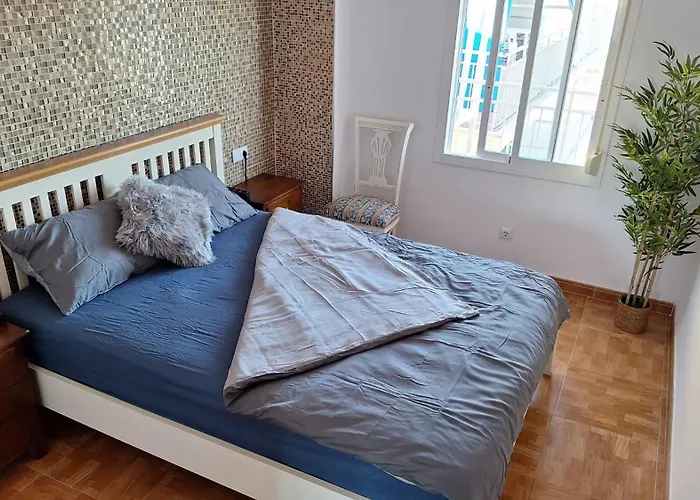 Primera Linea Caracola View, Solo Familias Apartament